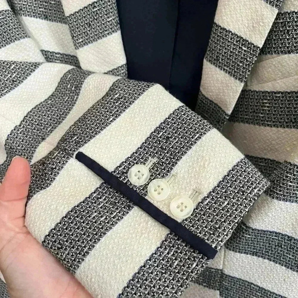 The Limited Textured Cream & Navy Blazer - Picture 5 of 8